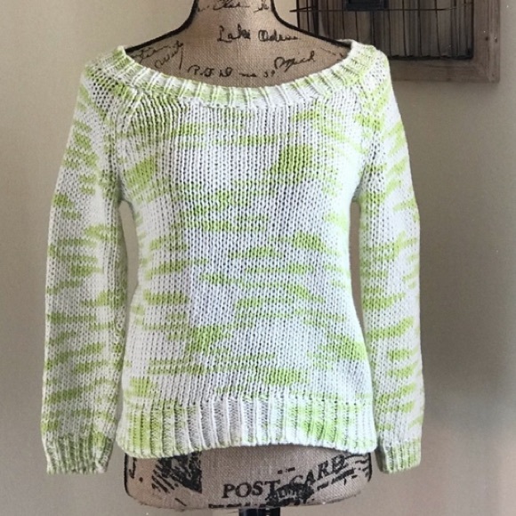 American Eagle Outfitters Sweaters - NWOT American Eagle Lime Knit Sweater